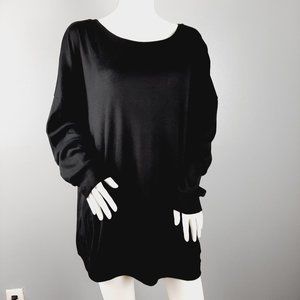 PLOKNRD Womens Knit Top Size 18W Black Pullover Knit Crew Neck Pockets Shirt